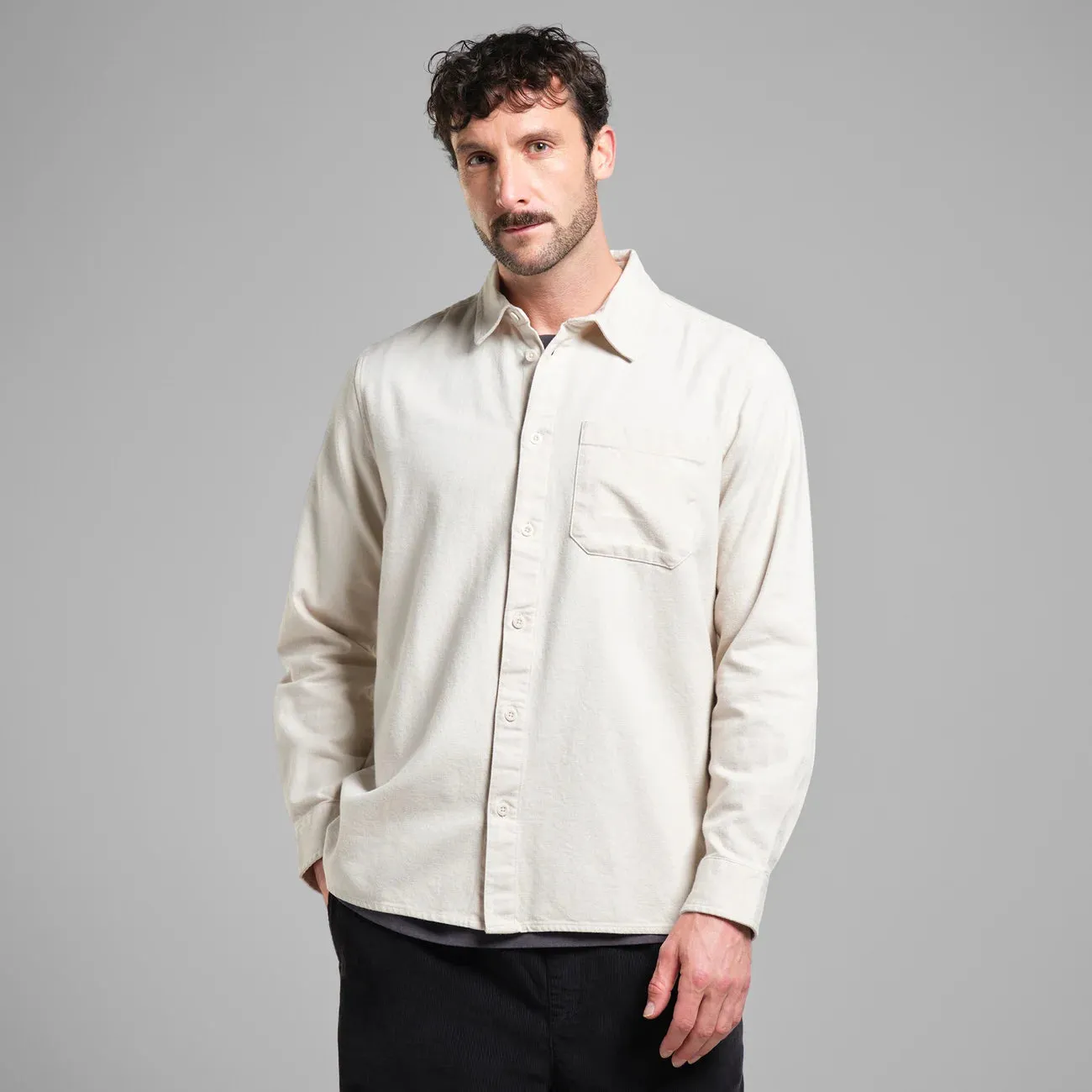 DEDICATED Rute flannel base shirt oat white men