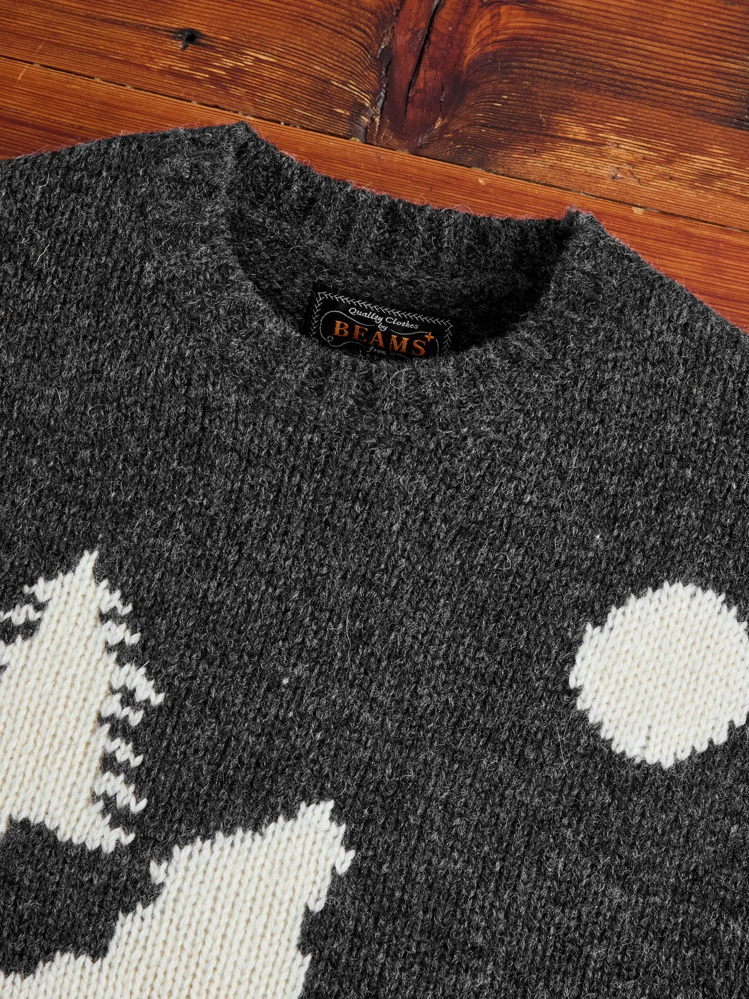 Intarsia 3-Gauge Crewneck Sweater in Charcoal