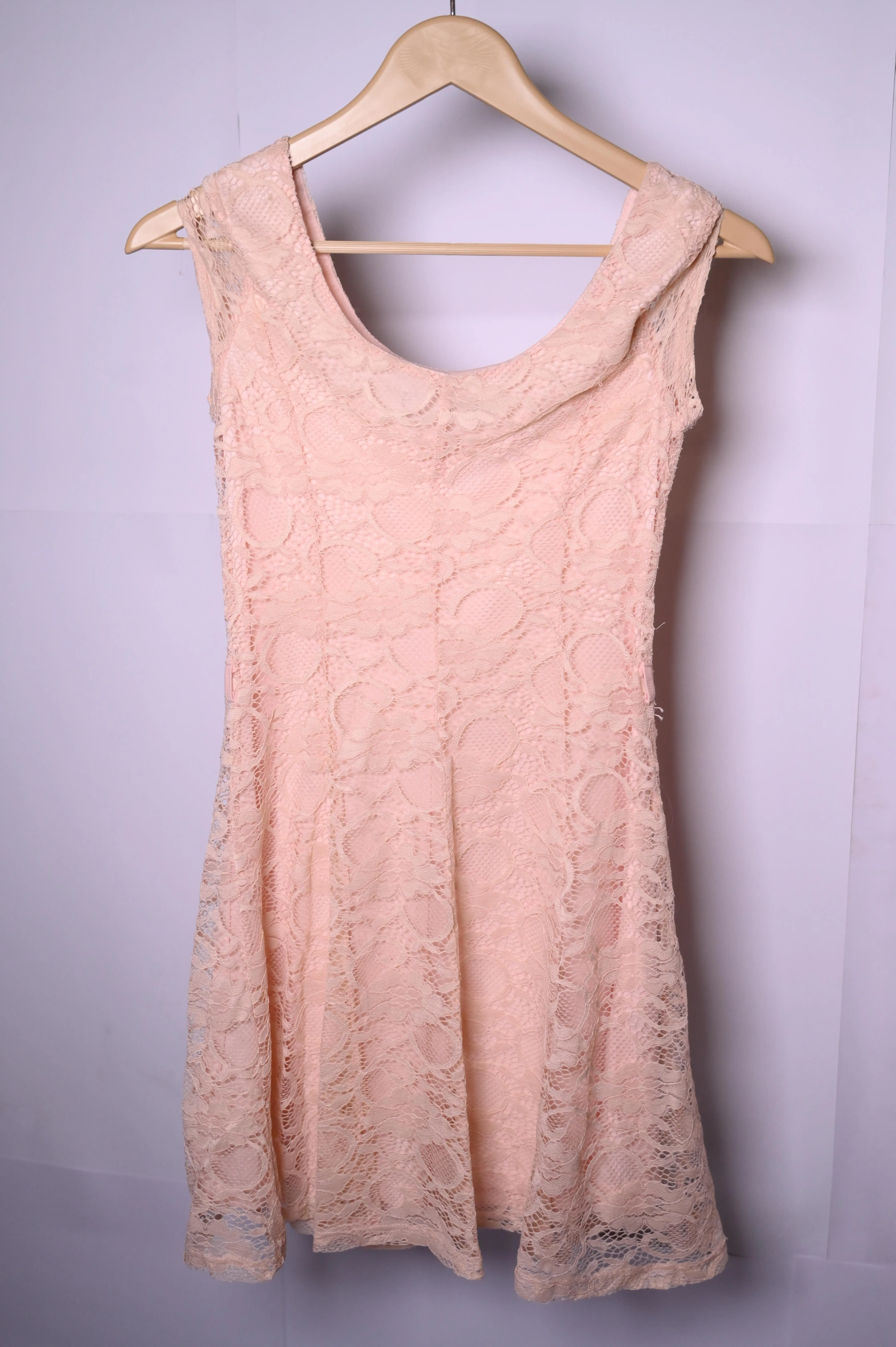 New Look Peach Lace Dress (Small, Good Condition)