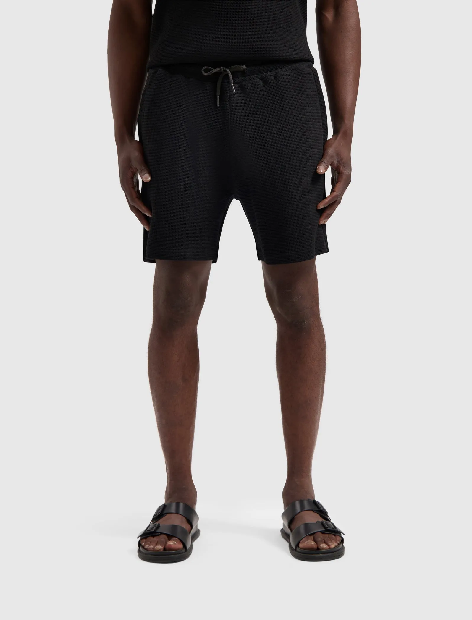 Waffle Structure Shorts | Black